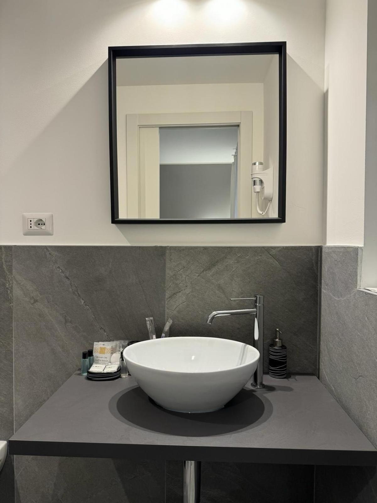 Alla Casa Di Gio Milan Luaran gambar